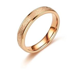 Beautiful Minimalist Rose Gold Ring